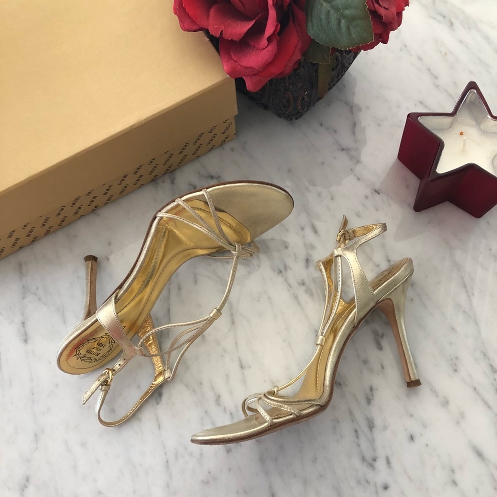 🌸Rodo gold strappy pumps